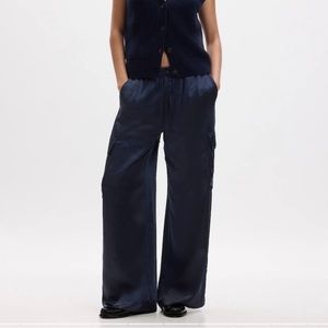 Gap Satin wide leg cargo pants LT NWT